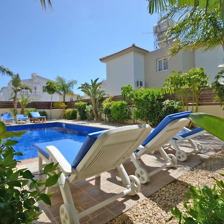 Villa Favor - 3 Bed With Pool Close To Nissi Beach アヤナパ エクステリア 写真