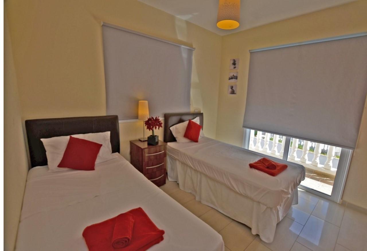 Villa Favor - 3 Bed With Pool Close To Nissi Beach アヤナパ エクステリア 写真