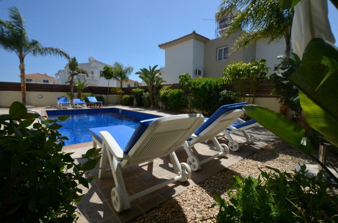 Villa Favor - 3 Bed With Pool Close To Nissi Beach アヤナパ エクステリア 写真