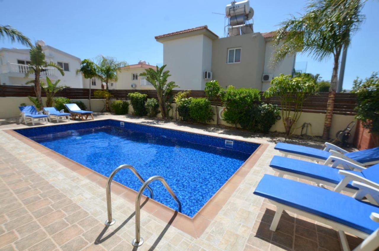 Villa Favor - 3 Bed With Pool Close To Nissi Beach アヤナパ エクステリア 写真