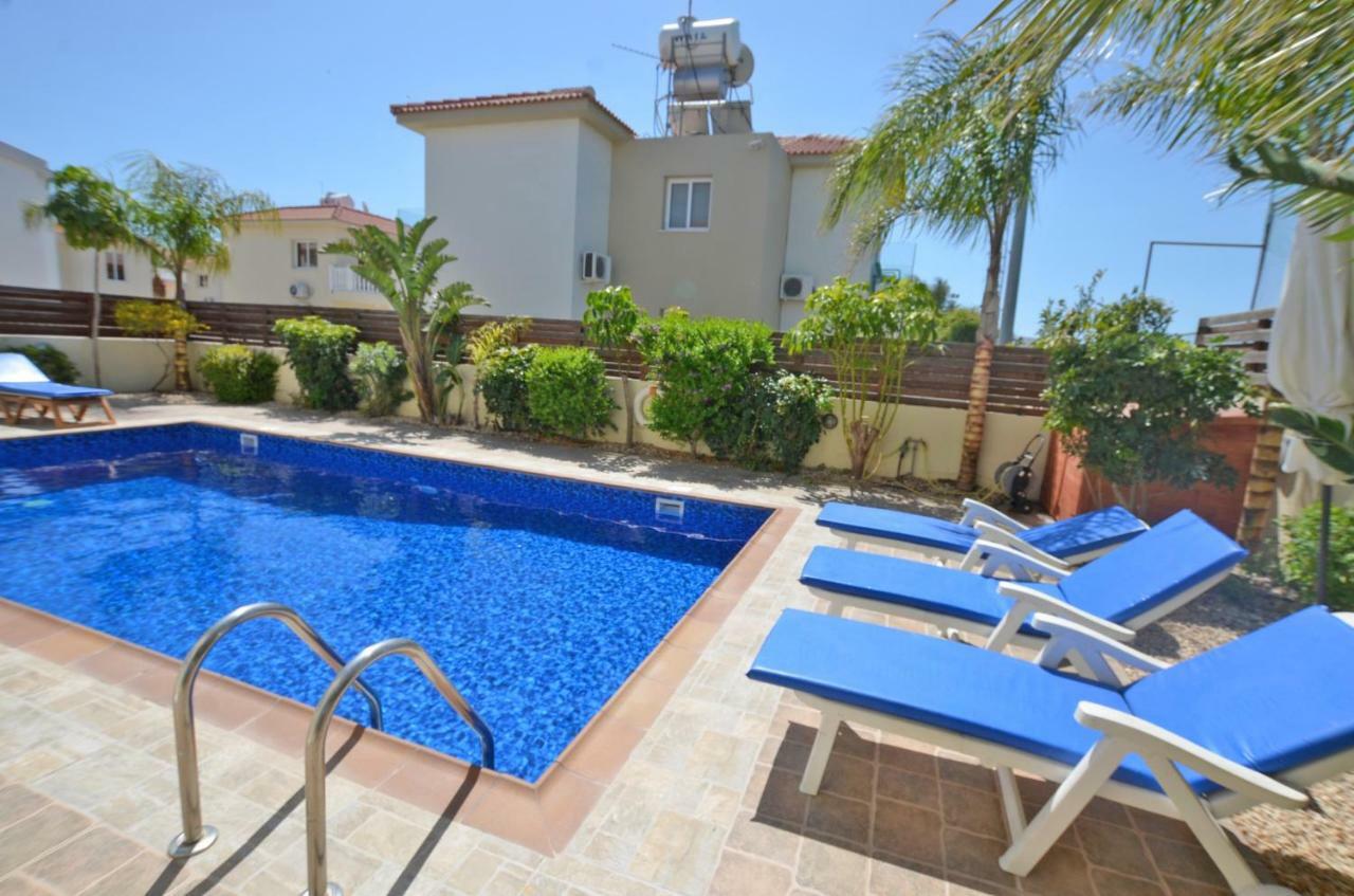 Villa Favor - 3 Bed With Pool Close To Nissi Beach アヤナパ エクステリア 写真
