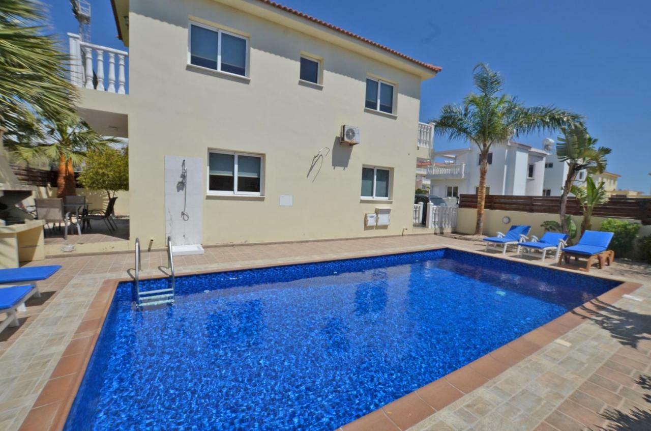 Villa Favor - 3 Bed With Pool Close To Nissi Beach アヤナパ エクステリア 写真